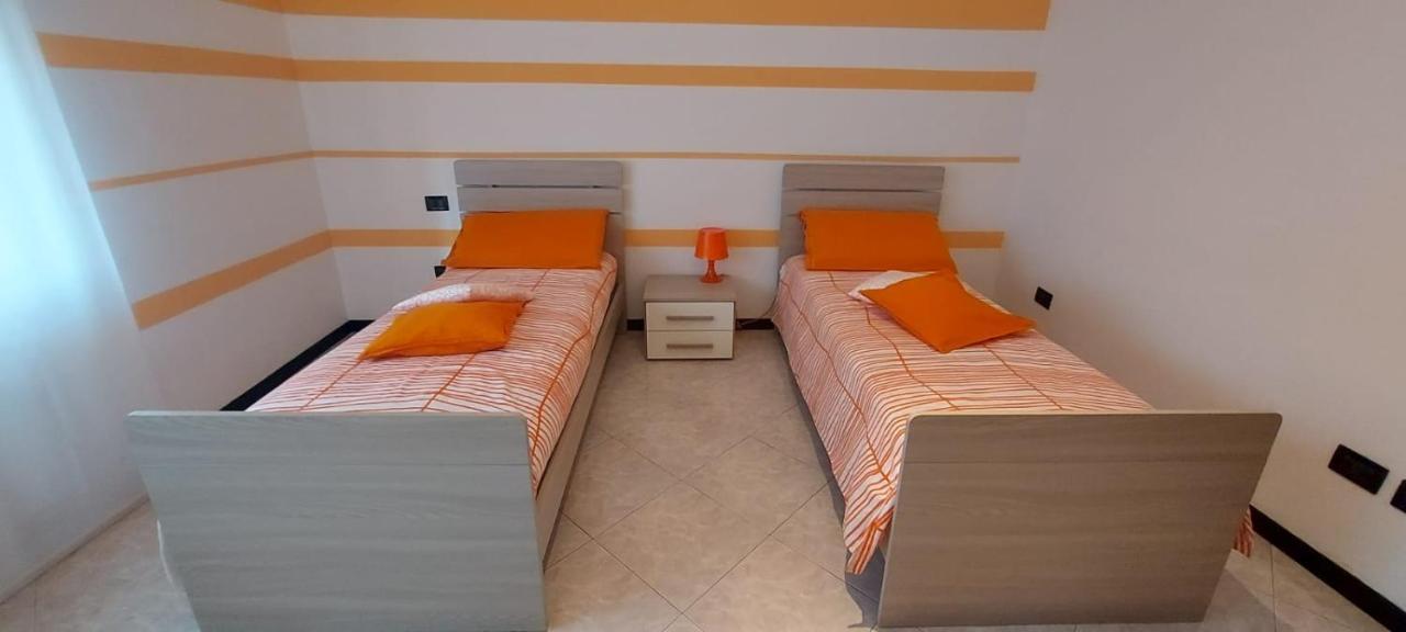 Casa T.U.A. Appartement Sale Marasino Buitenkant foto